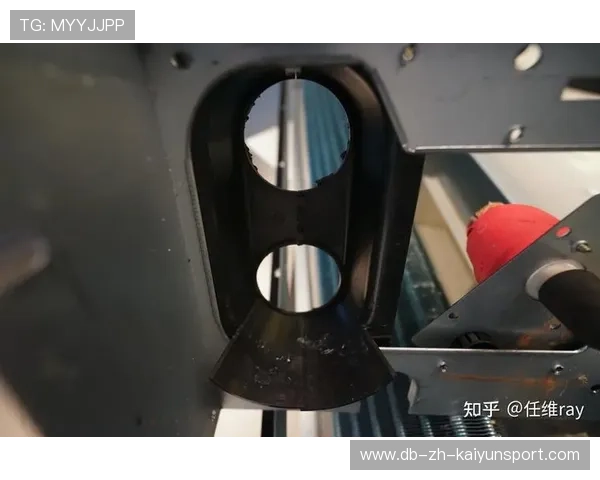 深度拆解:法国队的“弹性防线”,如何在退守中保持反击的张力。 深度拆解:法国队的“弹性防线”,如何在退守中保持反击的张力。